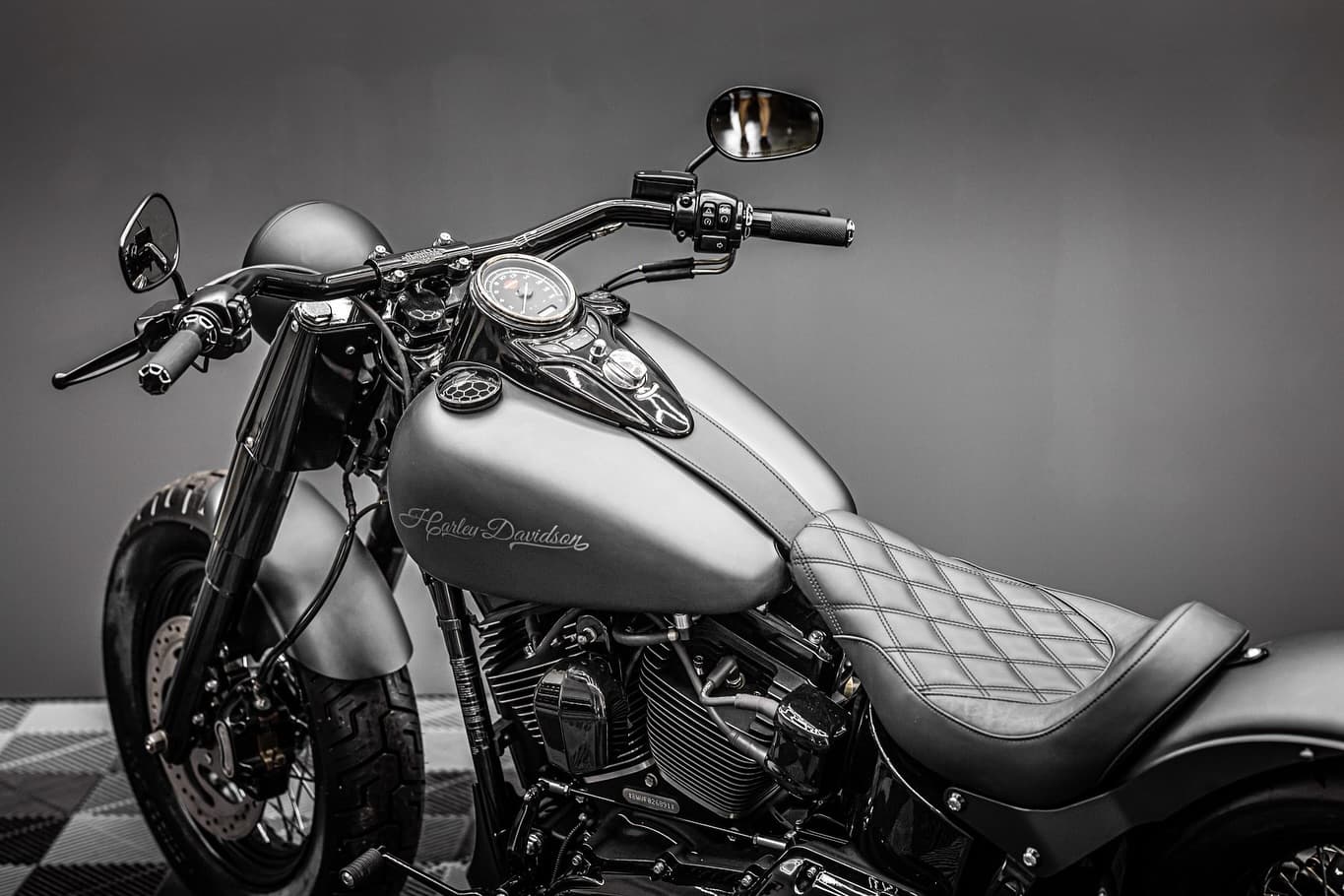 Softail Custom Detail 1